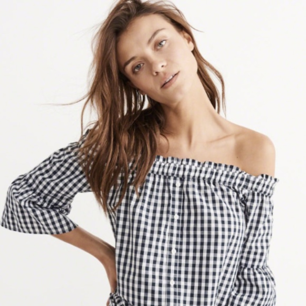 BNWOT Abercrombie Gingham Off the Shoulder Shirt
